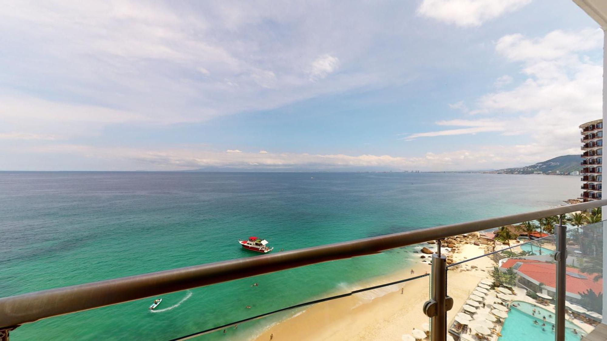 Grand Park Royal Resort 5*